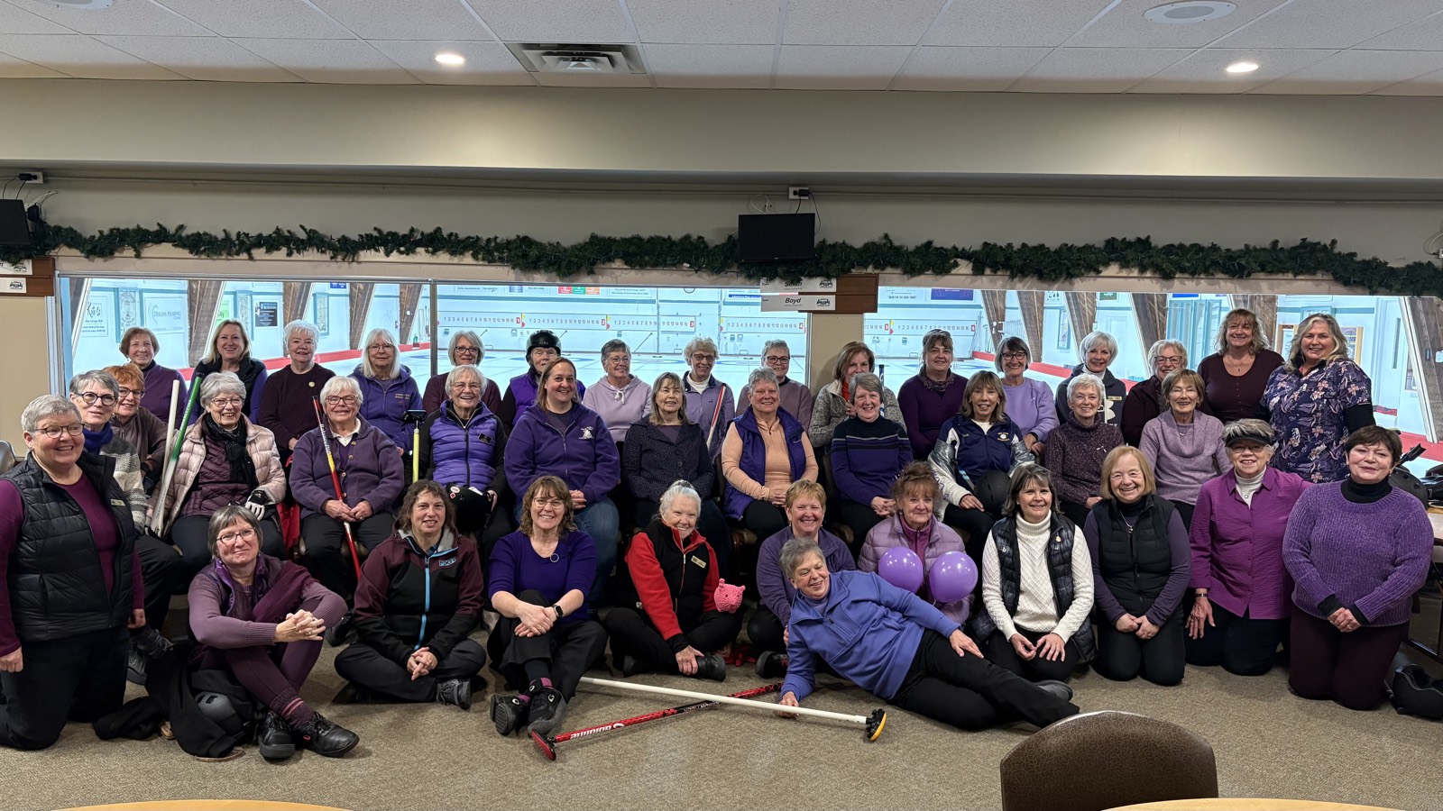 Curlers at the DeNure Tours Ladies Spiel